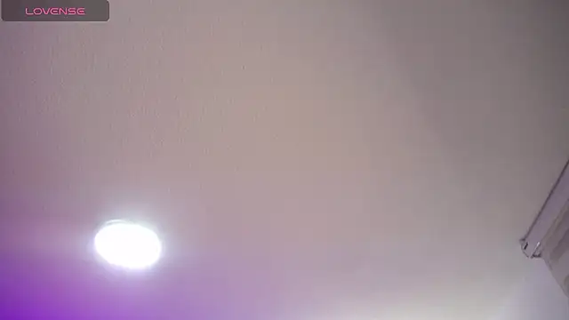 Snapshot of _Charlotte_Collins_ chatting on 06-04-26, 03:29 Charlotte Collins online show from 06-04-26, 03:29