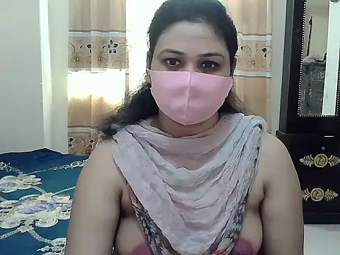 Snapshot of Elena_cruz5 chatting on 10-21-25, 07:31 Elena cruz5 online show from 10-21-25, 07:31