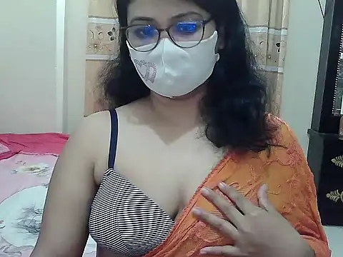 Elena cruz5 online show from 11-16-25, 10:04