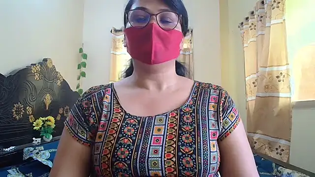 Elena cruz5 online show from 04-25-26, 07:00