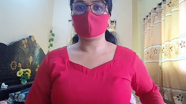 Snapshot of Elena_cruz5 chatting on 04-30-26, 04:52 Elena cruz5 online show from 04-30-26, 04:52