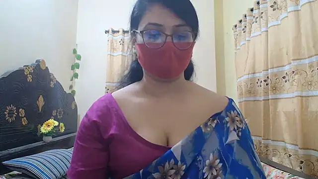 Snapshot of Elena_cruz5 chatting on 05-07-26, 04:01 Elena cruz5 online show from 05-07-26, 04:01