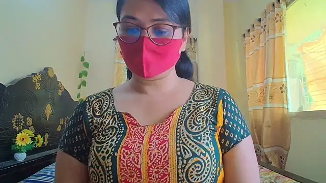 Snapshot of Elena_cruz5 chatting on 05-16-26, 04:09 Elena cruz5 online show from 05-16-26, 04:09