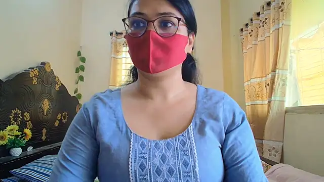 Snapshot of Elena_cruz5 chatting on 05-22-26, 03:57 Elena cruz5 online show from 05-22-26, 03:57
