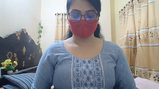 Snapshot of Elena_cruz5 chatting on 05-22-26, 04:23 Elena cruz5 online show from 05-22-26, 04:23