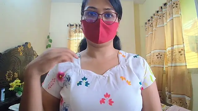Snapshot of Elena_cruz5 chatting on 05-26-26, 03:46 Elena cruz5 online show from 05-26-26, 03:46