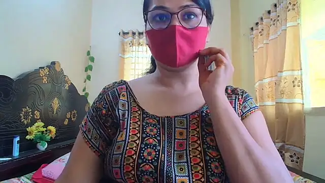 Snapshot of Elena_cruz5 chatting on 05-29-26, 05:05 Elena cruz5 online show from 05-29-26, 05:05