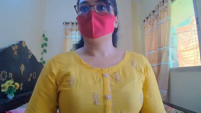 Snapshot of Elena_cruz5 chatting on 05-30-26, 04:20 Elena cruz5 online show from 05-30-26, 04:20