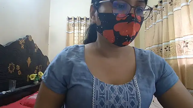 Snapshot of Elena_cruz5 chatting on 07-12-26, 06:48 Elena cruz5 online show from 07-12-26, 06:48