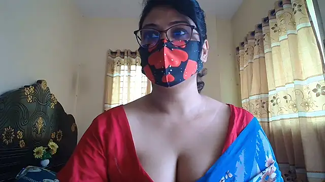 Snapshot of Elena_cruz5 chatting on 07-20-26, 03:32 Elena cruz5 online show from 07-20-26, 03:32