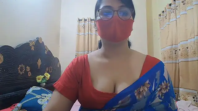 Snapshot of Elena_cruz5 chatting on 07-20-26, 12:40 Elena cruz5 online show from 07-20-26, 12:40