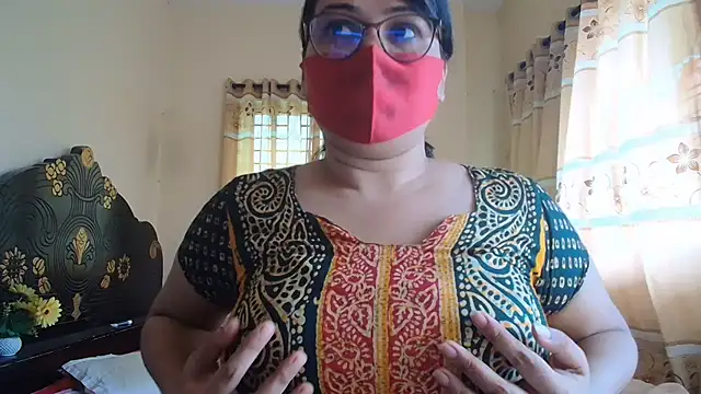 Snapshot of Elena_cruz5 chatting on 07-24-26, 04:10 Elena cruz5 online show from 07-24-26, 04:10