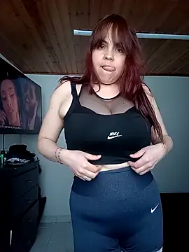 Snapshot of CARITOMIO chatting on 10-30-25, 04:19 CARITOMIO online show from 10-30-25, 04:19