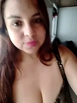 Snapshot of CARITOMIO chatting on 02-16-26, 08:27 CARITOMIO online show from 02-16-26, 08:27