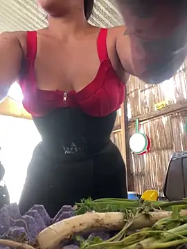 SaraBust online show from 06-08-26, 04:51