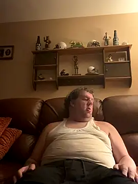 Stephanie1984 online show from 10-31-25, 12:11