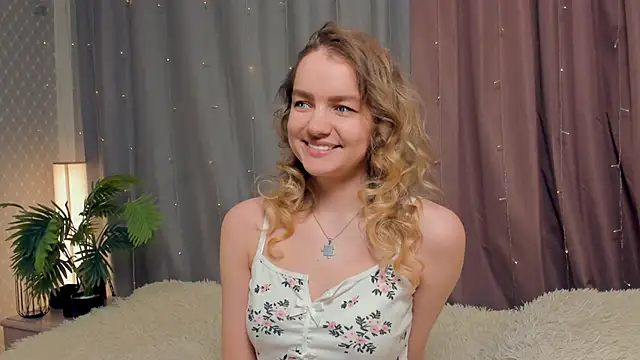 Snapshot of KerenFurguson chatting on 11-20-25, 09:03 KerenFurguson online show from 11-20-25, 09:03