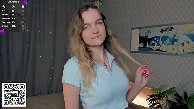 Snapshot of KerenFurguson chatting on 12-03-25, 07:23 KerenFurguson online show from 12-03-25, 07:23