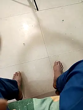 Snapshot of kamini_bhabhi chatting on 11-29-25, 04:10 kamini bhabhi online show from 11-29-25, 04:10