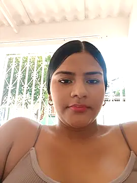 Snapshot of daringxxxhot chatting on 09-19-25, 01:12 daringxxxhot online show from 09-19-25, 01:12