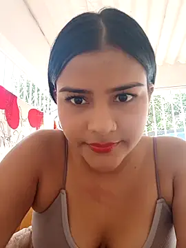 Snapshot of daringxxxhot chatting on 10-15-25, 12:38 daringxxxhot online show from 10-15-25, 12:38