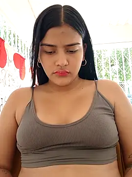 Snapshot of daringxxxhot chatting on 10-21-25, 01:01 daringxxxhot online show from 10-21-25, 01:01