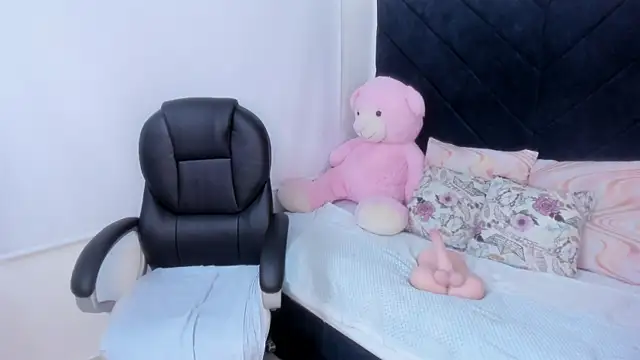 kate lua online show from 12-17-25, 12:00