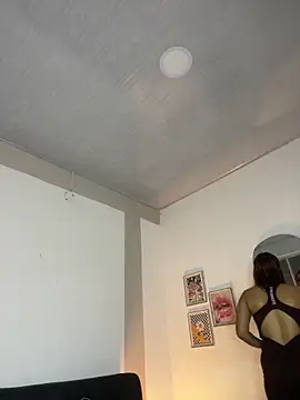 Snapshot of RedVelvet_Dream chatting on 10-04-25, 11:25 RedVelvet Dream online show from 10-04-25, 11:25