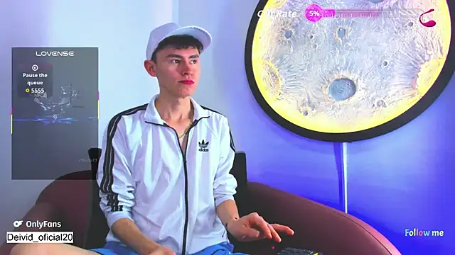Snapshot of Deivid_oficial20 chatting on 11-21-25, 01:10 Deivid oficial20 online show from 11-21-25, 01:10