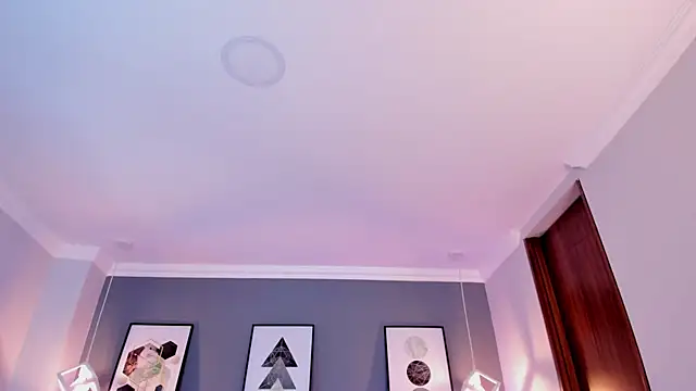 Nina Ford online show from 04-25-26, 03:20