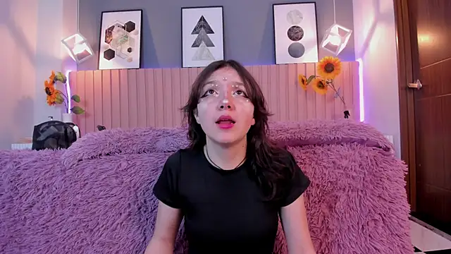 Nina Ford online show from 04-26-26, 12:03