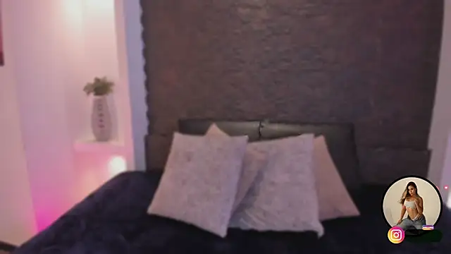 aby smiith  online show from 04-06-26, 07:26