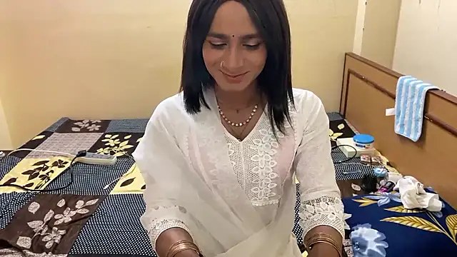 LuvLayla online show from 02-06-26, 05:38