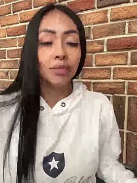 Snapshot of MarianaSandoval27 chatting on 03-09-26, 06:12 MarianaSandoval27 online show from 03-09-26, 06:12