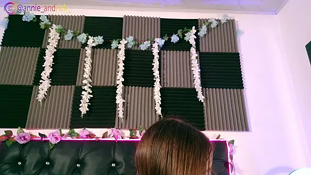  leda swan  online show from 03-05-26, 01:29