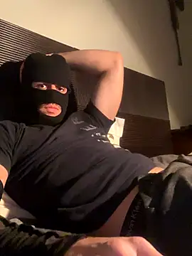 Snapshot of SinisterMads chatting on 09-12-25, 08:42 SinisterMads online show from 09-12-25, 08:42