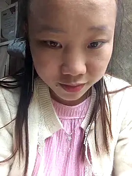 Snapshot of liu-liusexy chatting on 05-08-26, 02:39 liu-liusexy online show from 05-08-26, 02:39