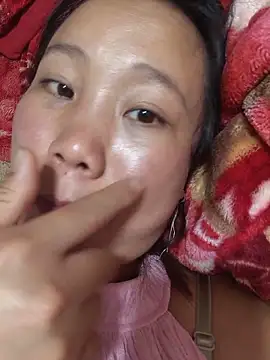 Snapshot of liu-liusexy chatting on 05-24-26, 02:00 liu-liusexy online show from 05-24-26, 02:00