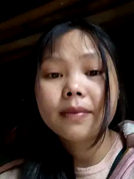 Snapshot of omiu-baby chatting on 05-09-26, 11:32 omiu-baby online show from 05-09-26, 11:32