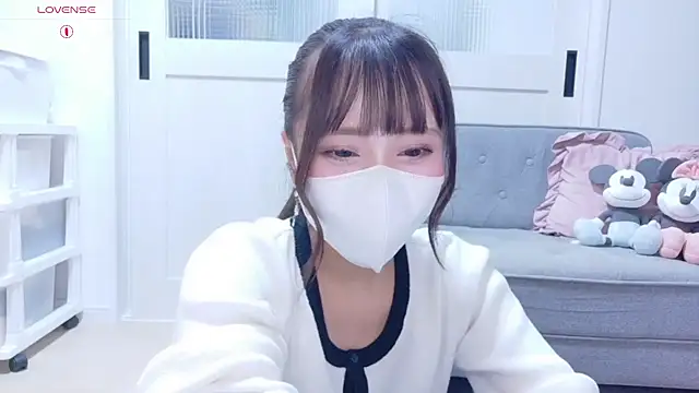 YURi luv online show from 10-26-25, 09:59