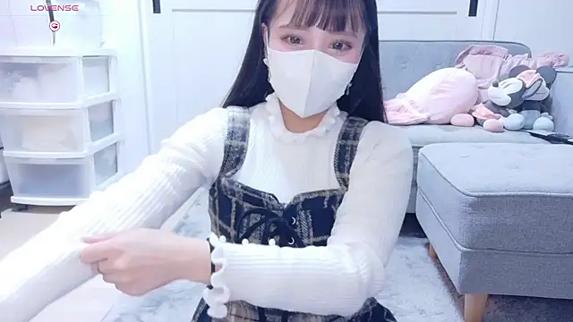 YURi luv online show from 11-16-25, 10:43