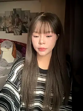 SarahBeii online show from 11-21-25, 03:27