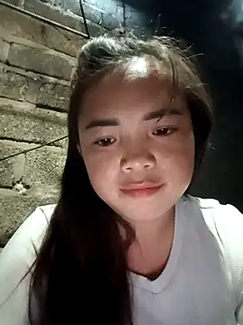 Snapshot of AnHa19 chatting on 09-10-25, 04:23 AnHa19 online show from 09-10-25, 04:23