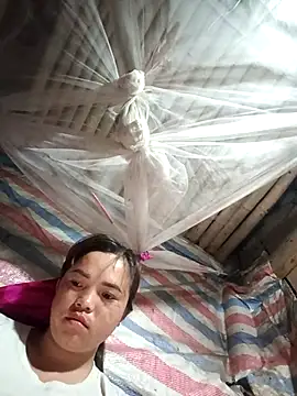 Snapshot of AnHa19 chatting on 09-28-25, 10:37 AnHa19 online show from 09-28-25, 10:37