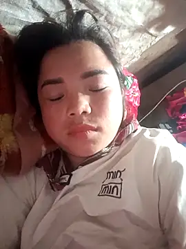 Snapshot of AnHa19 chatting on 10-04-25, 11:08 AnHa19 online show from 10-04-25, 11:08