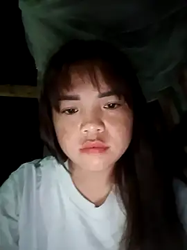 Snapshot of AnHa19 chatting on 10-06-25, 10:51 AnHa19 online show from 10-06-25, 10:51