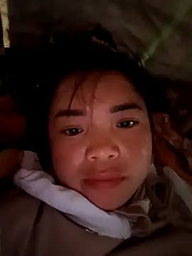 Snapshot of AnHa19 chatting on 10-22-25, 06:02 AnHa19 online show from 10-22-25, 06:02