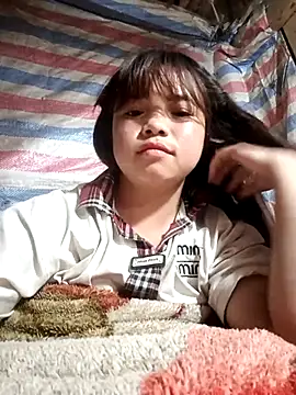 Snapshot of AnHa19 chatting on 11-04-25, 01:21 AnHa19 online show from 11-04-25, 01:21