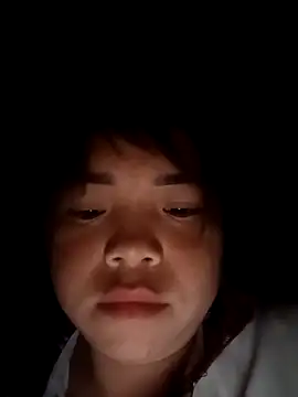 Snapshot of AnHa19 chatting on 11-17-25, 12:44 AnHa19 online show from 11-17-25, 12:44