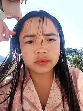 Snapshot of AnHa19 chatting on 11-24-25, 08:14 AnHa19 online show from 11-24-25, 08:14